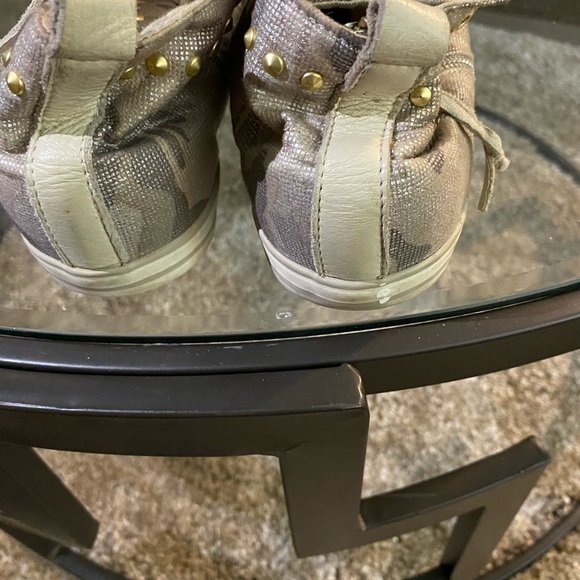 Guess silver/gold army studded sneakers - Picture 2 of 3